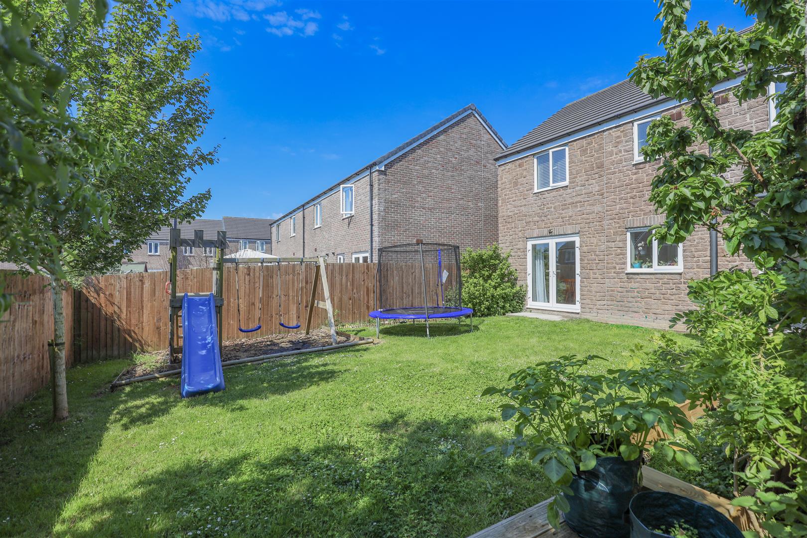 84 Plasnewydd Walk, Llantwit Major, Vale of Glamorgan, CF61 2YZ